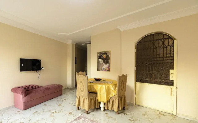 Queen of Pyramids Hotel