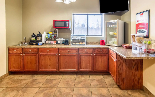 Econo Lodge Cadillac