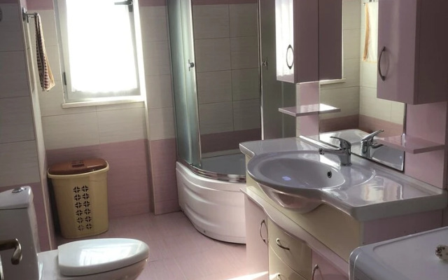 Apartment &