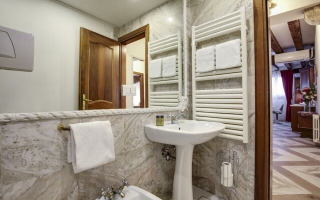 Angels - WR Apartments