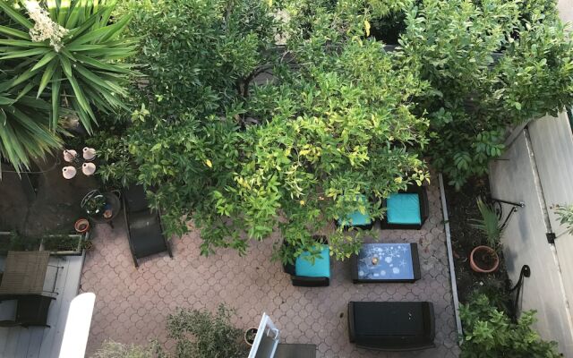 La Maison Des Capucines