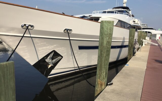 Salt Dancer Mega Yacht Vacation