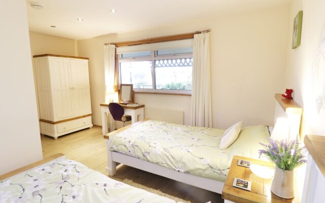 Llewelyn Lodge
