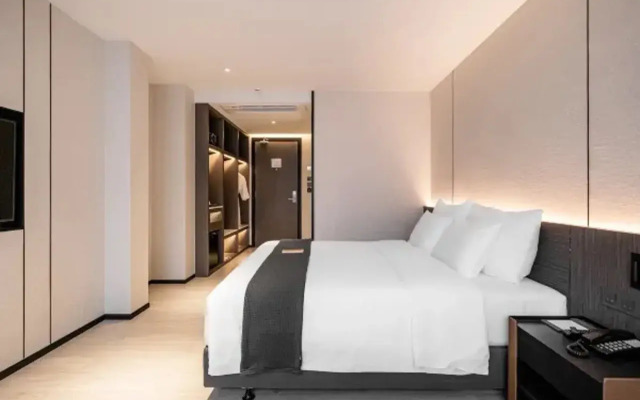 Cascade Hotel Bangkok