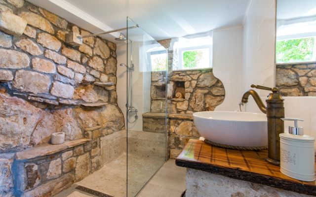 Holiday house Stone - pool house: Babino Polje, Island Mljet