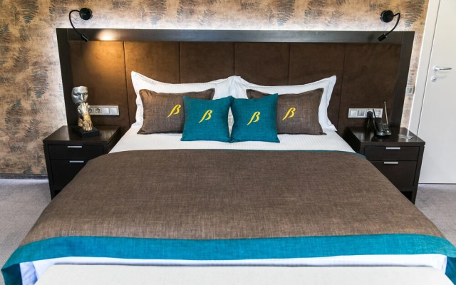 Bon Hotel
