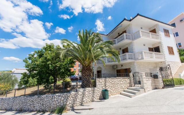 Apartments Bisera