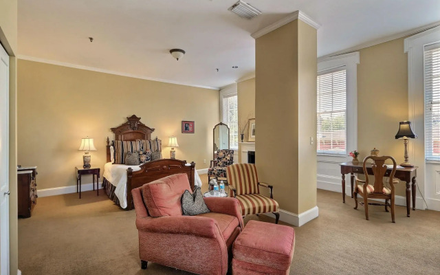 The Presidents' Quarters Inn