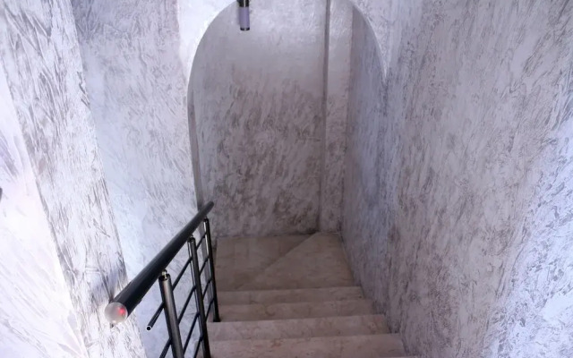 Отель Golden Lion