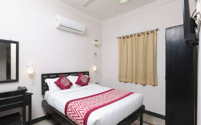 OYO 11661 Krishna Park