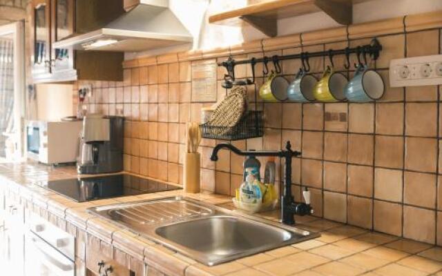 Rustic Apartment Mariva