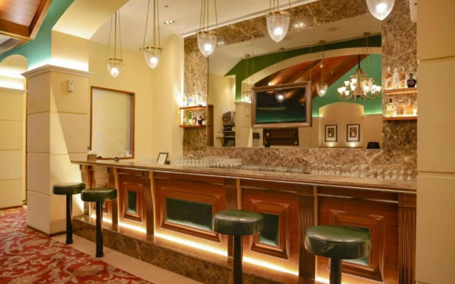 Balaji Sarovar Premiere Solapur