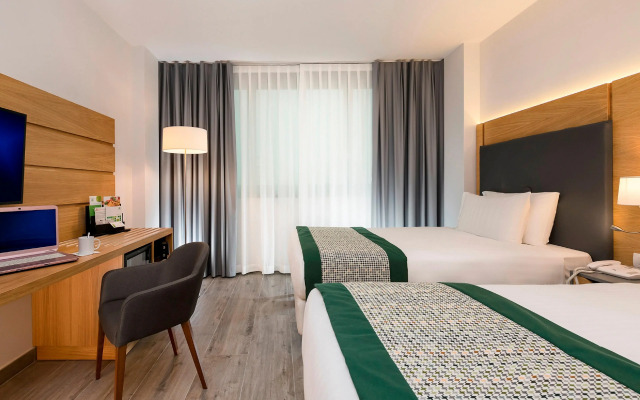 Holiday Inn Naples by IHG