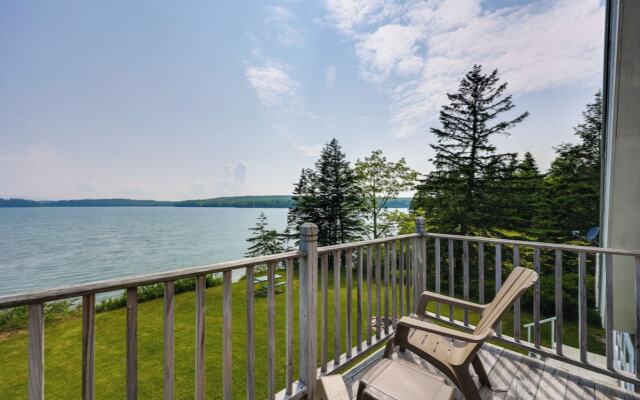 Shorefront House w/ Views, 14 Mi to Acadia NP