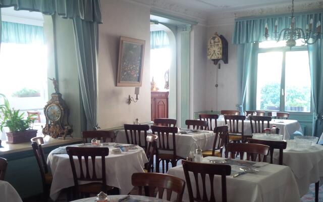 Hotel de la Paix