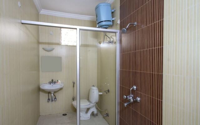 OYO 8271 Elite Homes