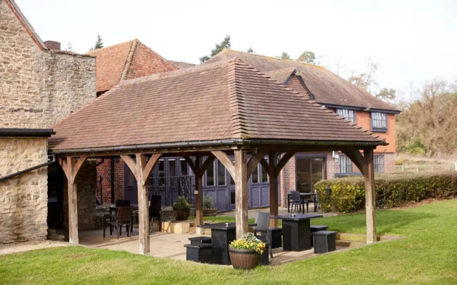 Dog House  by Chef and Brewer Collection