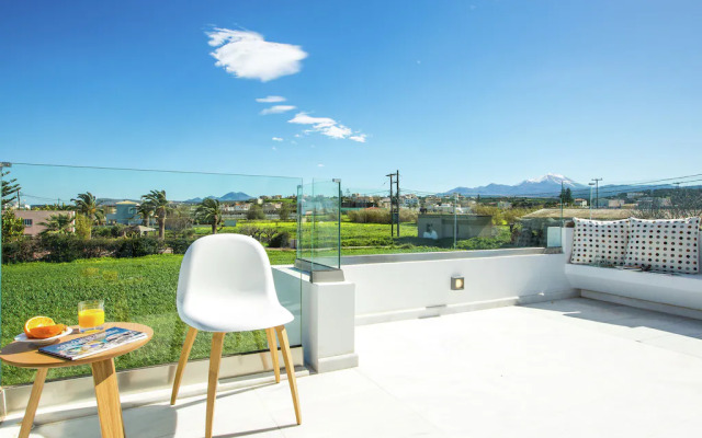 Majestic Villa in Pigianos Kampos with Private Pool