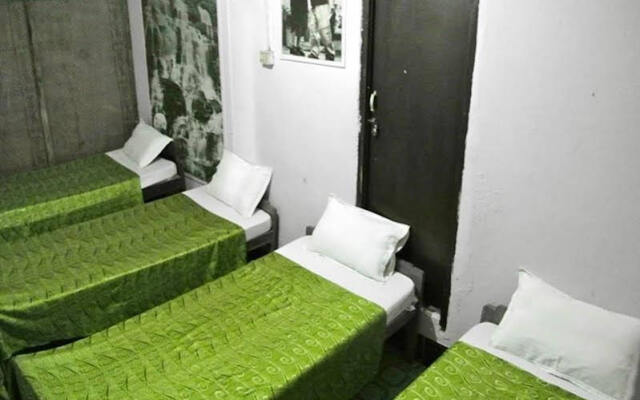 Shree Lal Inn