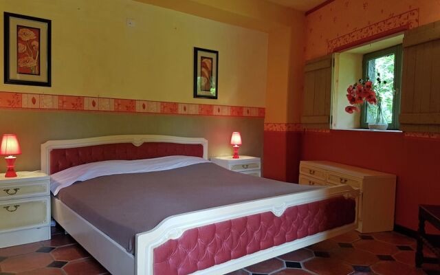 Magnificent Villa in Les Mages With Jacuzzi