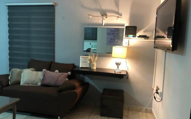 Loft Bonhomia with parking 7min to downtown