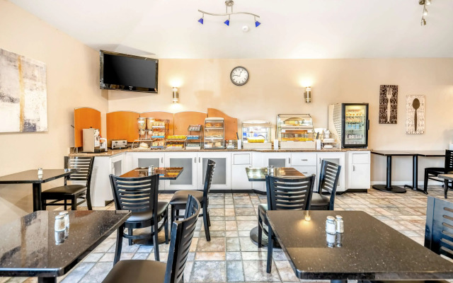 SureStay Plus Hotel by Best Western San Jose Central City