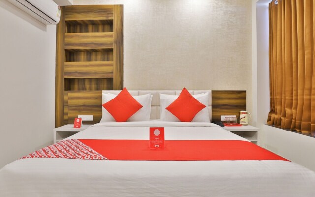 OYO 11399 Hotel Landmark