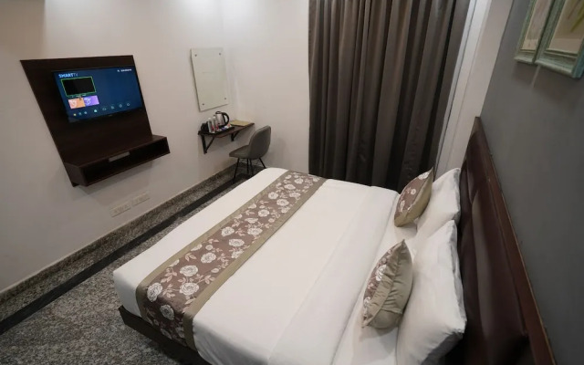 Posh Garden Inn