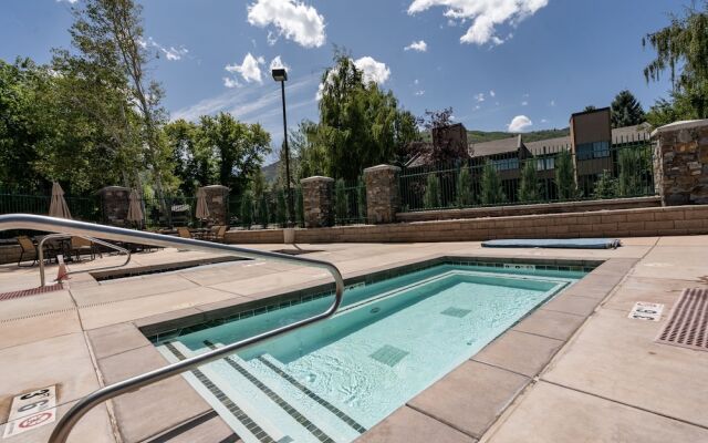 Park Avenue Condos by Park City Vacations