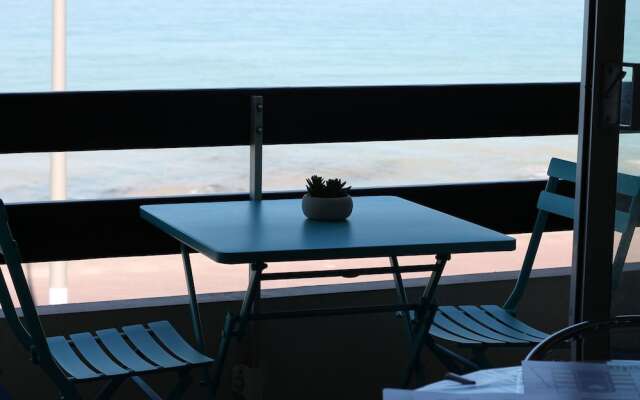 Studio Croisette Juno Beach