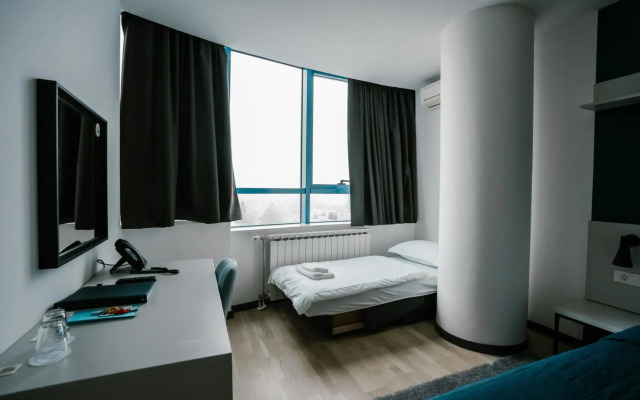 Hotel Blue