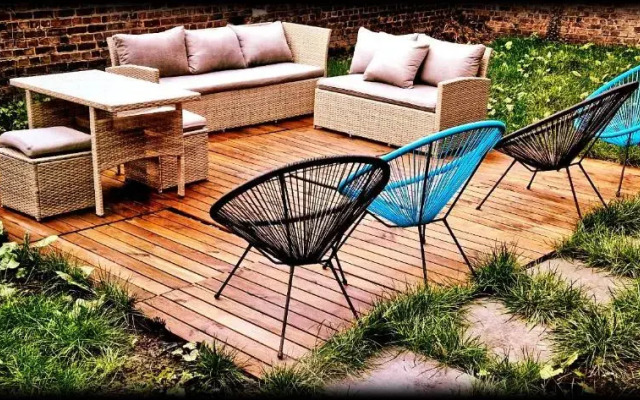 AMG - Deluxe Apartments