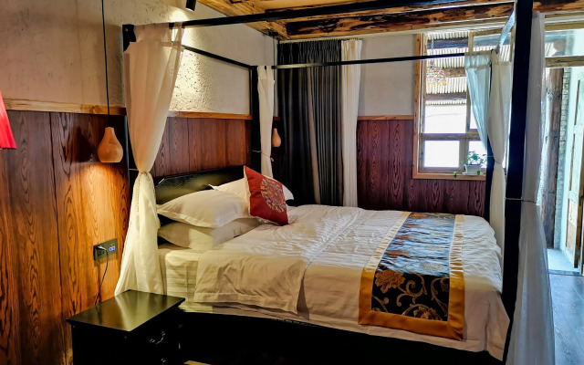 Village Utopia Backpackers Hostel