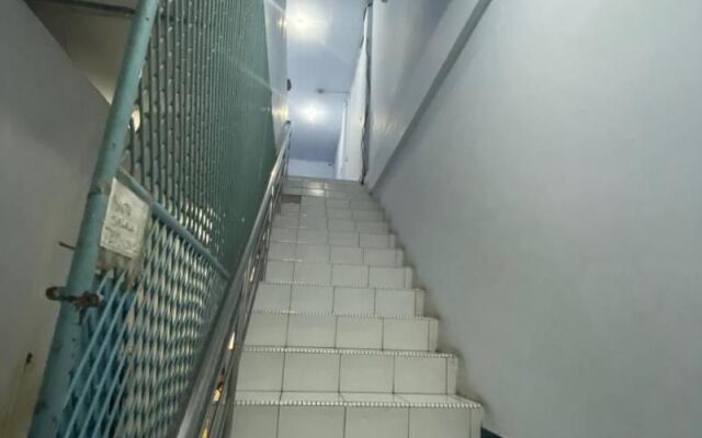 Bulusaraung Homestay Makassar By Zuzu