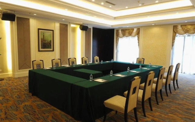 Country Garden Holiday Hotel