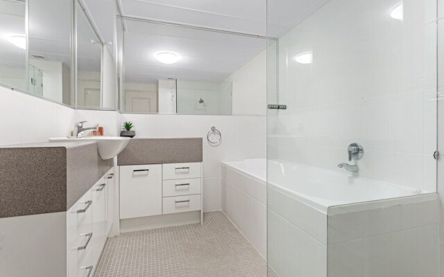 Triview, Unit 11/1-3 Mitchell Street
