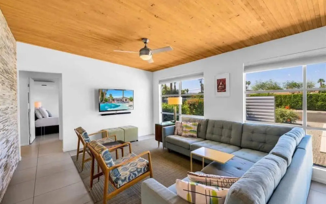 Modern Paradise at Sonora