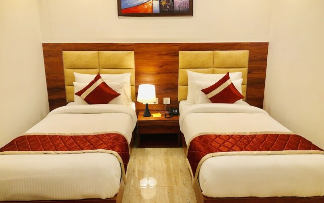 Red Crown Hotel