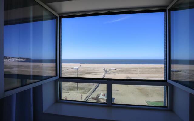 Sea Side Luxury Apartment