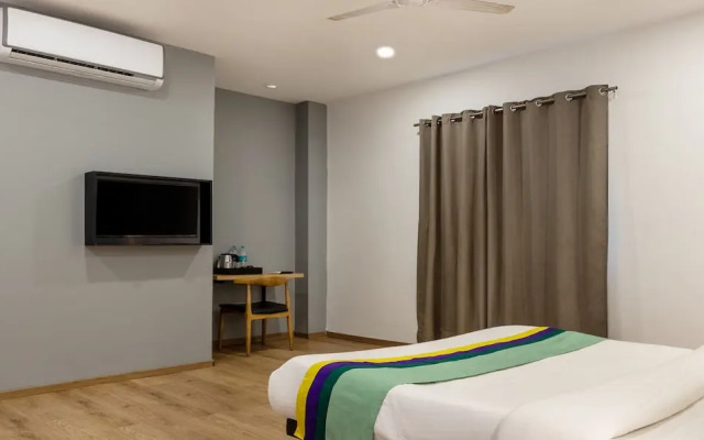 Treebo Treetops Inn - Anna Nagar