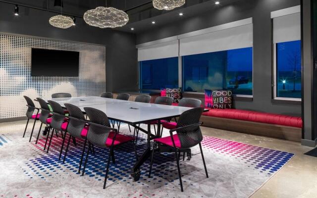 Aloft Dallas Arlington