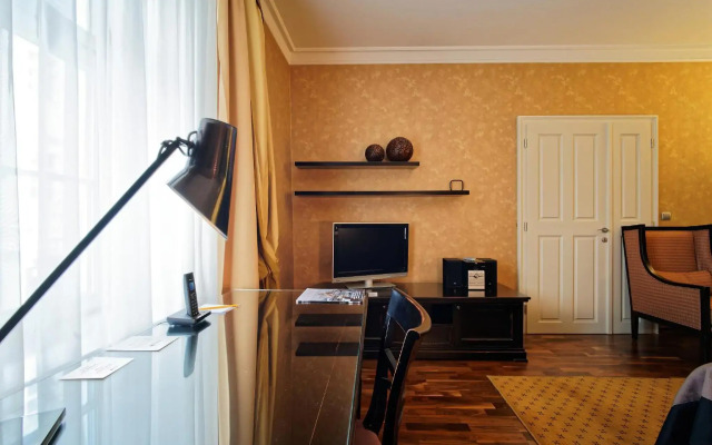 Skaritz Hotel & Residence