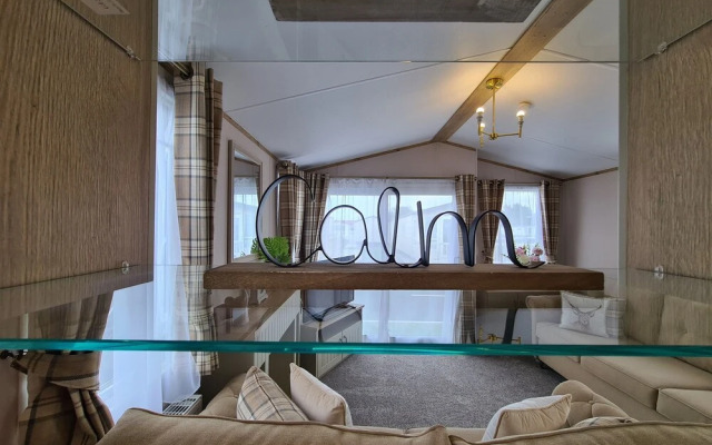 Stunning Platinum Caravan in Rhyl 2 Mins to Beach
