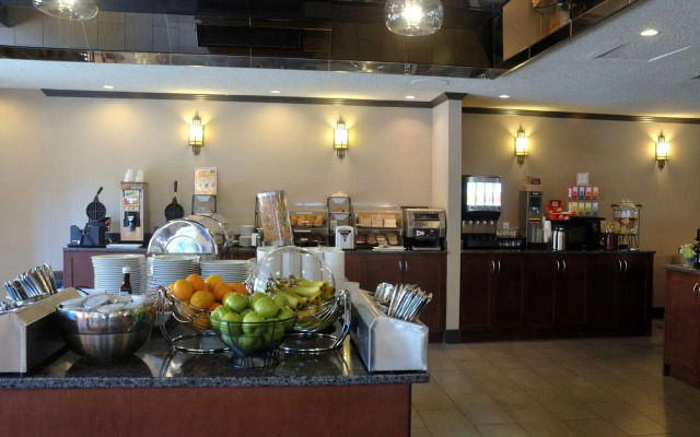Embassy Inn