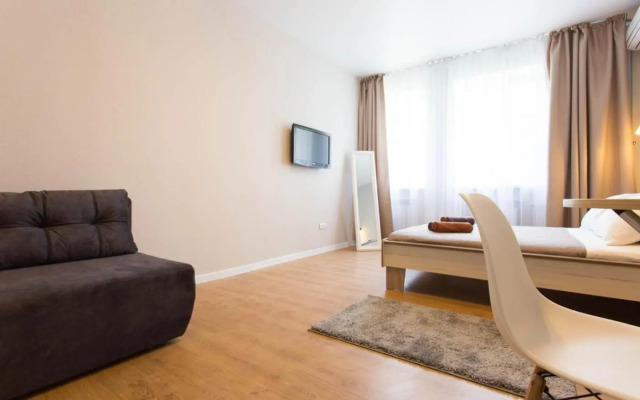 Modern studio, metro Pushkinska and Universytet - Chernyshevska str. 95-2