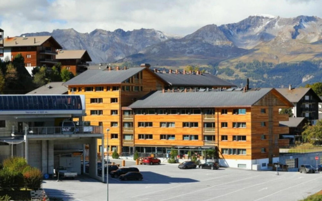 R Sidence Swisspeak Resorts 2p4b