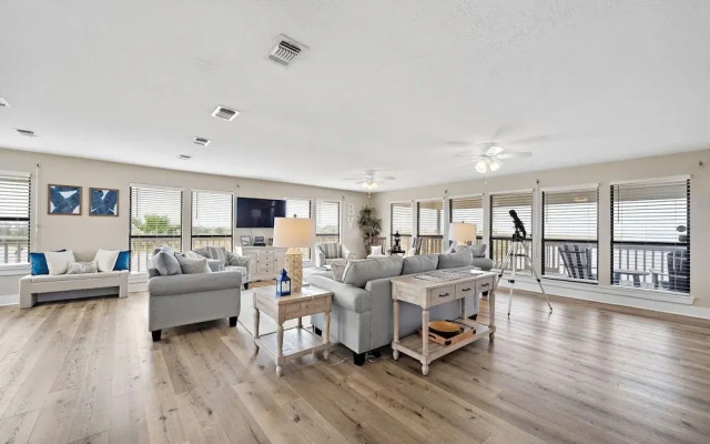 Bay Vista by Ryson Vacation Rentals