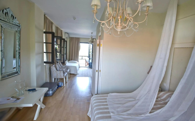 Assa Maris Beach Hotel
