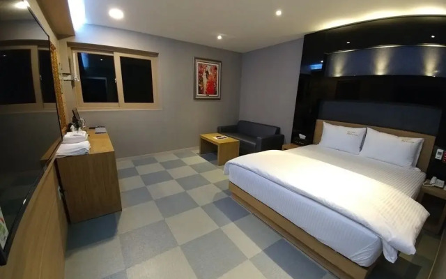 Khan Hotel