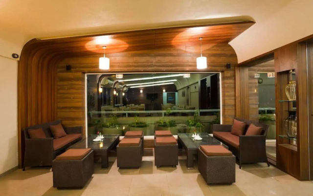 Skylark Business Hotel